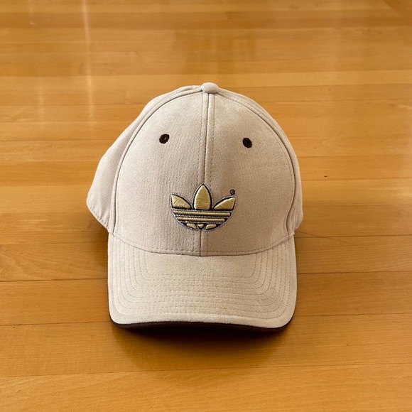 NWOT Adidas Tan Suede Hat M - Picture 1 of 5